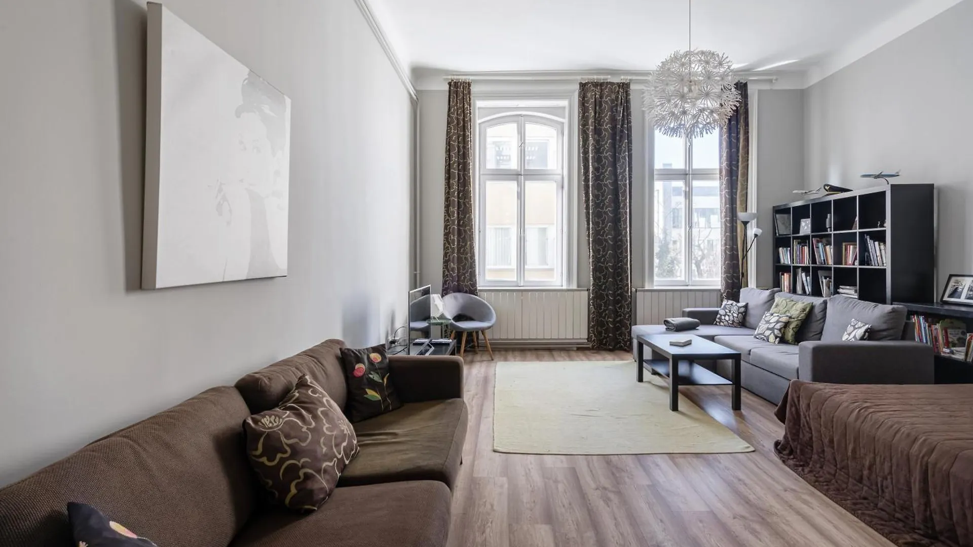 Bpr Castle Hill Apartment With Garden contacts